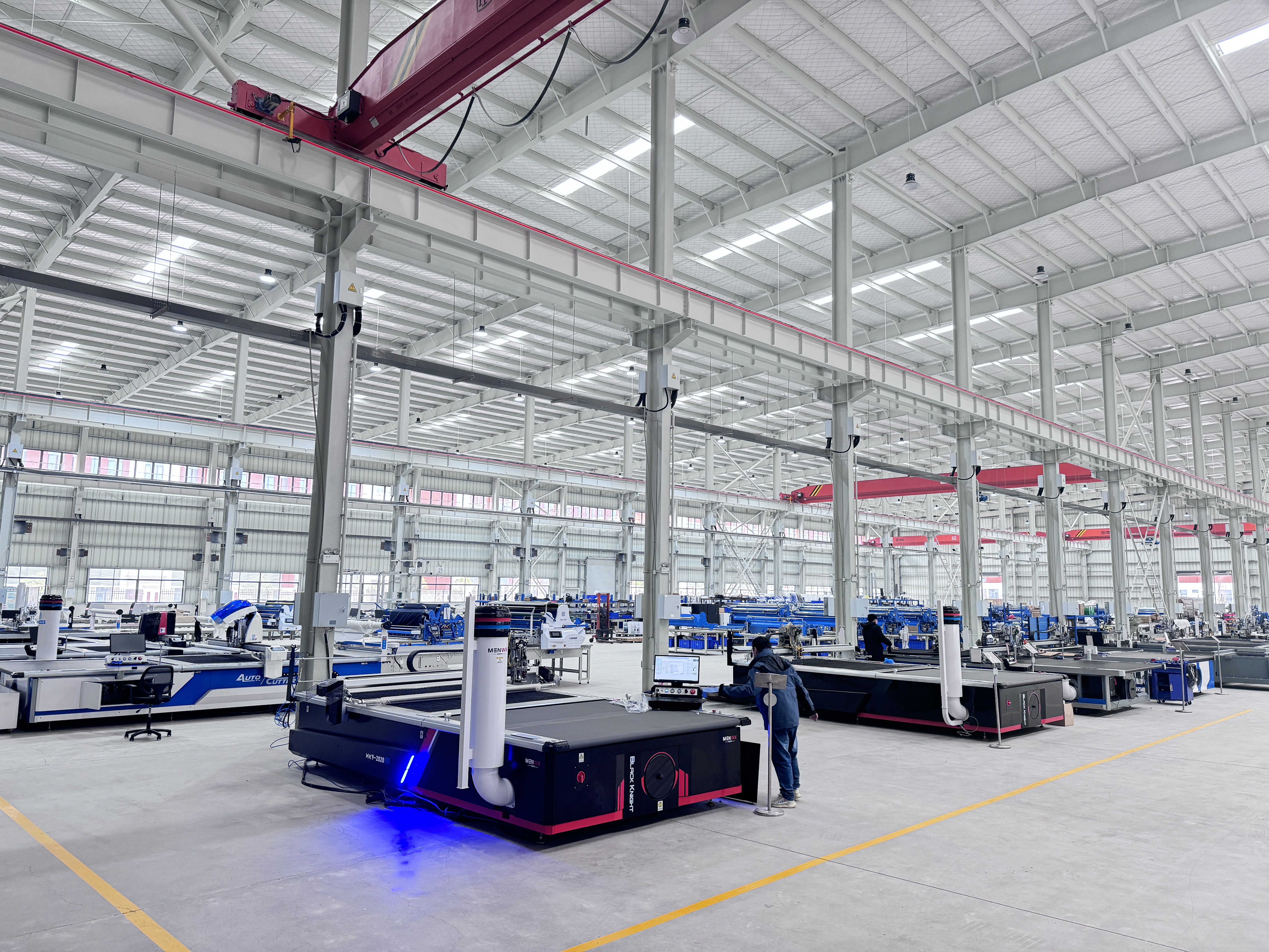 High Efficiency Fabric Automatic Cutting Machine